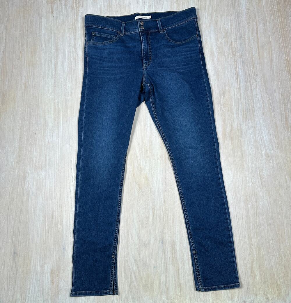 Levi's 311 Shaping Skinny Blue Dark Wash Denim Casual Stretch Jeans Women's 33